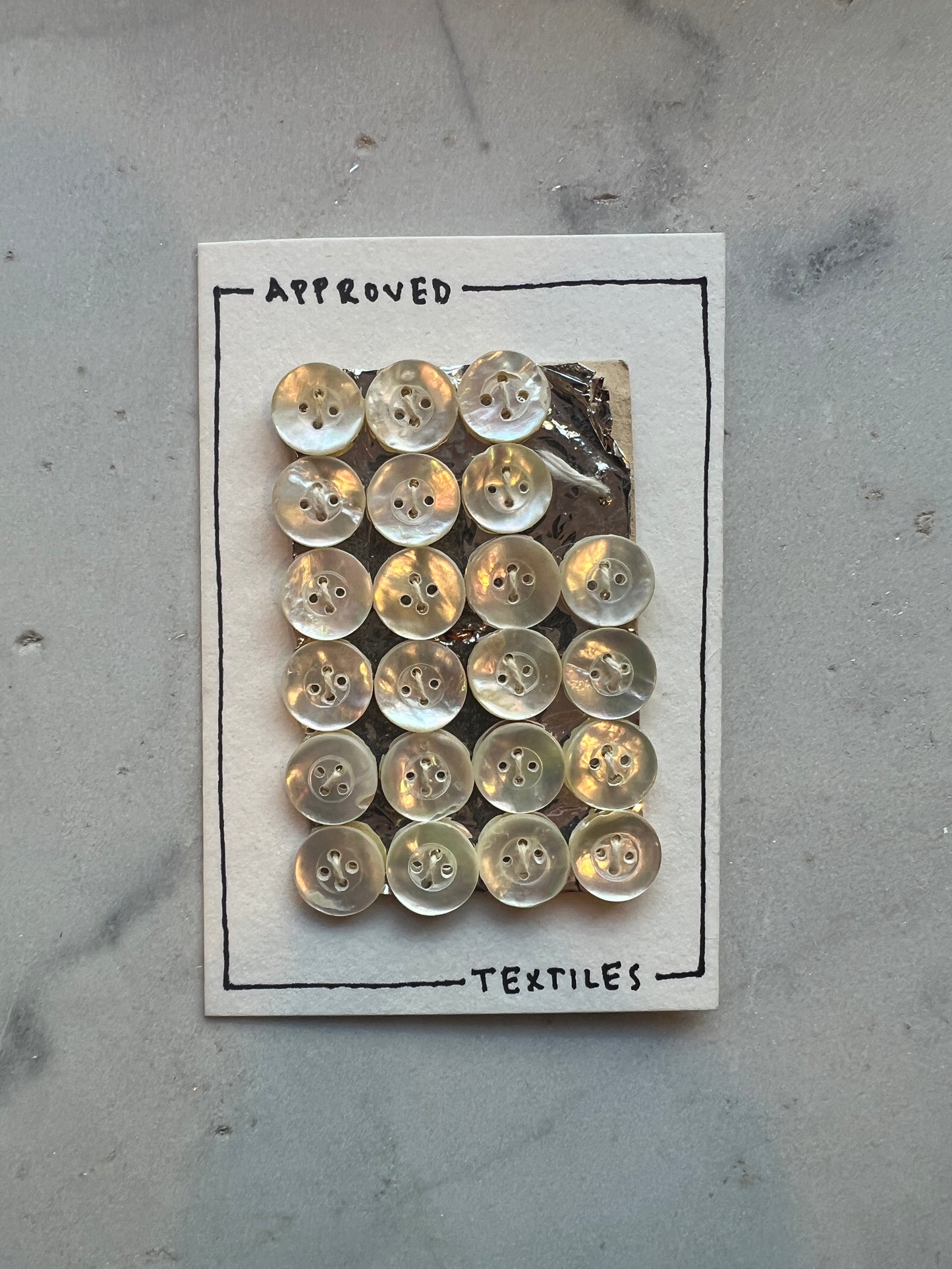 Mother of Pearl Button Set