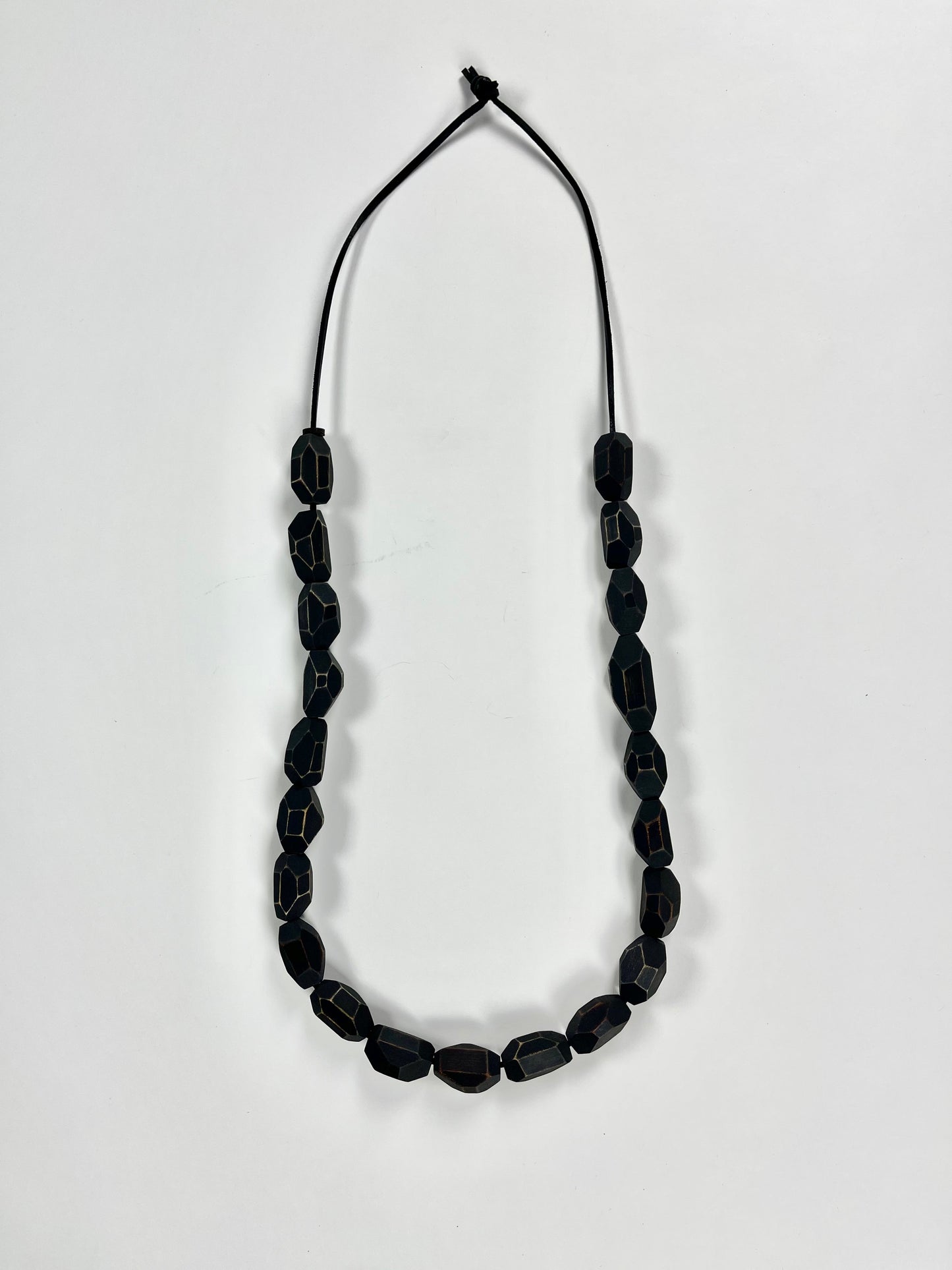 black maple bead long necklace