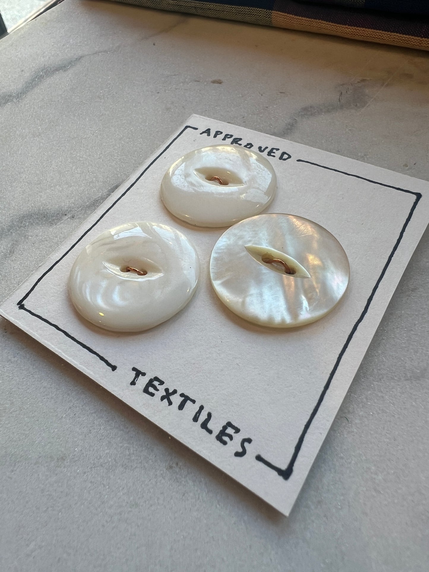 28mm Mother of Pearl Buttons