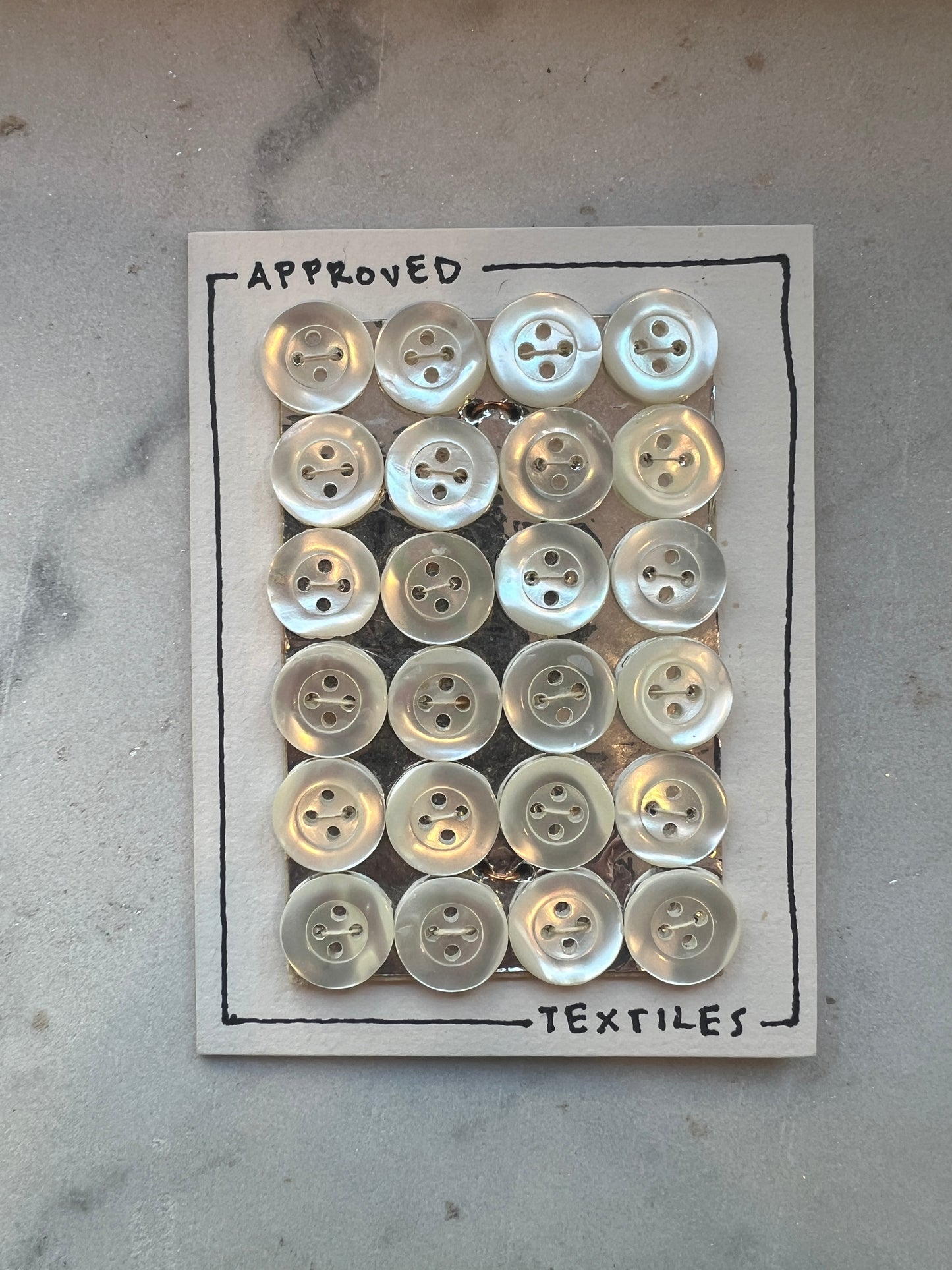 14mm Mother of Pearl Button Set