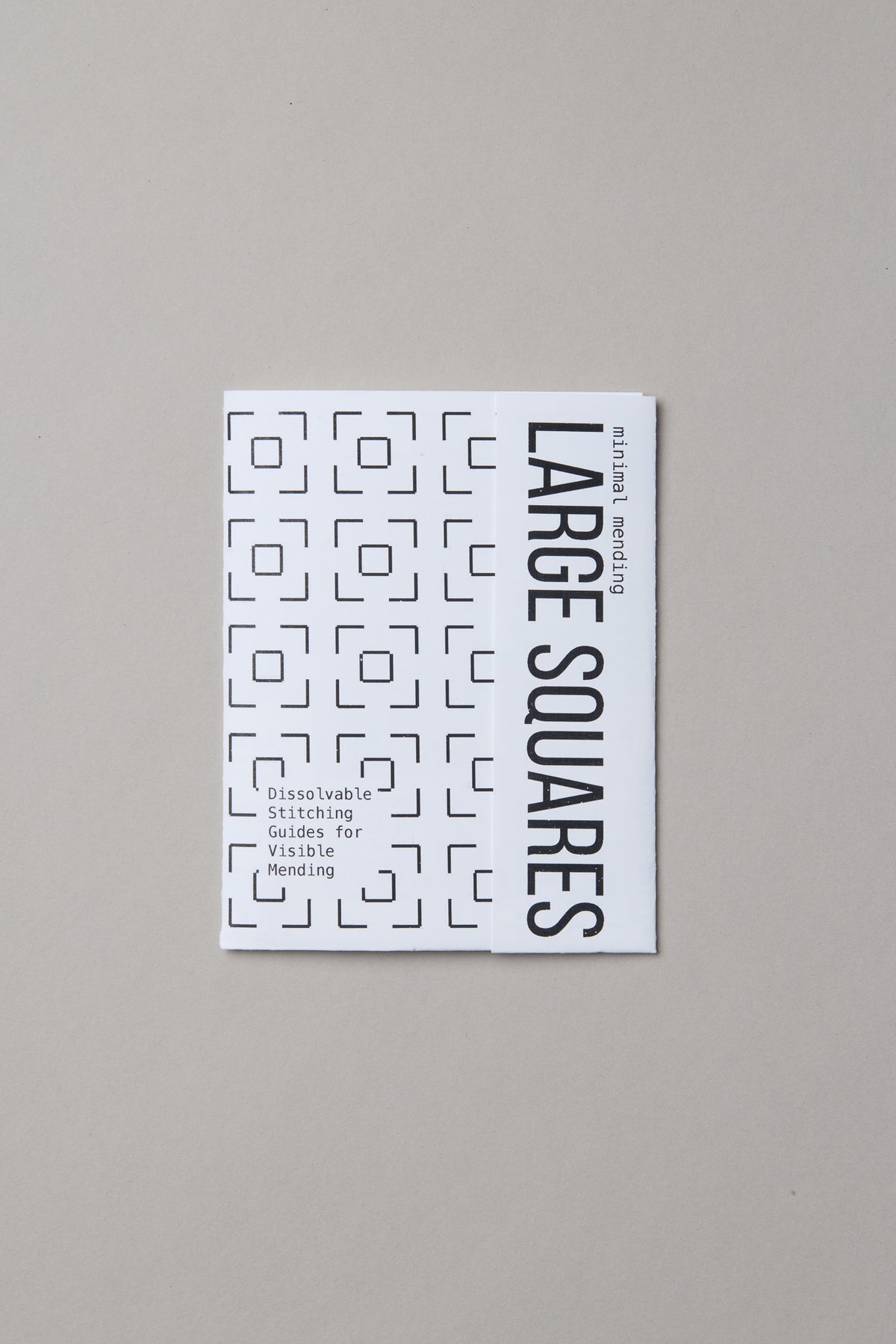 Large Squares . Minimal Mending Series