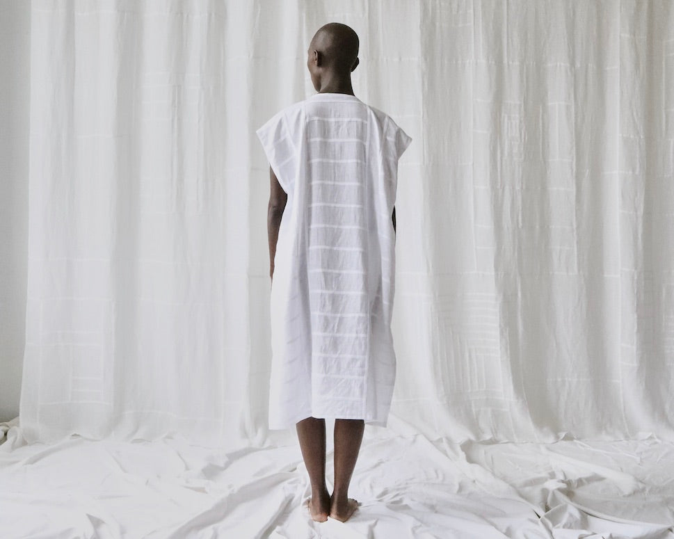 linen tie-neck caftan dress