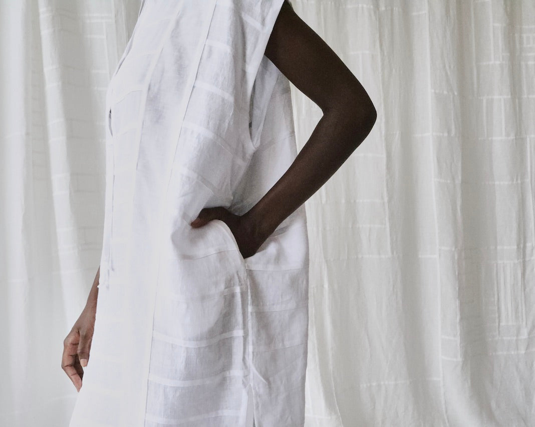 linen tie-neck caftan dress